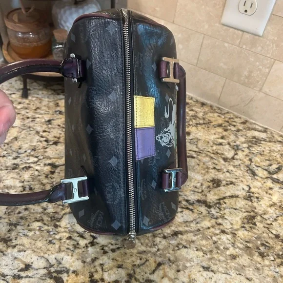 MCM Visetos Lion Princess Boston Bag Black in Leather - Picture 7 of 10